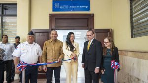 Yeni Berenice inaugura centro de acceso a la justicia y remozamiento de fiscalía en Santiago