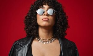 ivy-negro-llevara-su-universo-visceral-a-santiago-este-13-de-junio
