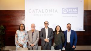 hoteles-catalonia-&-resorts-y-plan-international-rd-impulsan-la-empleabilidad-juvenil