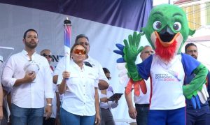 moca,-tierra-de-valientes-y-grandes-atletas,-se-inclina-ante-la-antorcha