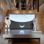 Astronautas de Artemis vestirán prendas diseñadas por Prada en futuras misiones lunares