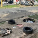 Alcantarillas sin tapa: las trampas invisibles de una ciudad en emergencia vial
