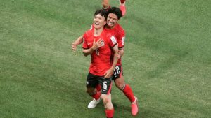 hwang-in-beom-impulsa-remontada-de-corea-del-sur-sobre-republica-checa