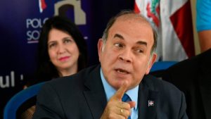 Pelegrín Castillo alerta sobre peligro de intervención extranjera