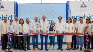 Abinader inaugura carretera e fortalece potencial ecoturístico de la sierra de Santiago