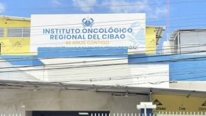 Allanan y apresan a exdirectivos del Instituto Oncológico Regional del Cibao en Santiago