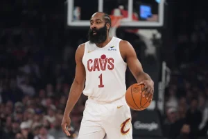 james-harden-es-arrestado-en-houston-por-portar-un-arma-en-un-vehiculo-motorizado