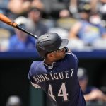 J-Rod sale lesionado, pero antes alcanza marca histórica: 125 dobles, 125 jonrones y 125 bases robadas en MLB