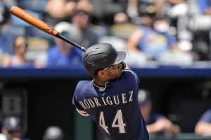 J-Rod sale lesionado, pero antes alcanza marca histórica: 125 dobles, 125 jonrones y 125 bases robadas en MLB