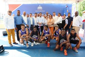 Kelvin Cruz deja iniciado techado de RD$28 millones en Matanzas