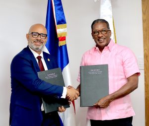 IDOPPRIL y Sociedad Dominicana de Ortopedia firman acuerdo para fortalecer atención a trabajadores