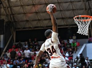 Gigantes arrebata dramático partido a Héroes en semifinal B LNB