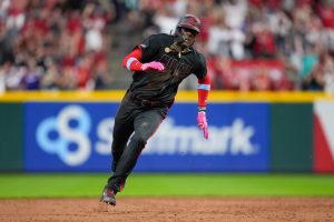 Elly De La Cruz apunta a regresar hoy con los Reds tras superar lesión