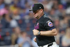Mets, últimos en su división, despiden al mánager Carlos Mendoza; el dueño Steve Cohen dice que “los fanáticos merecen algo mejor”
