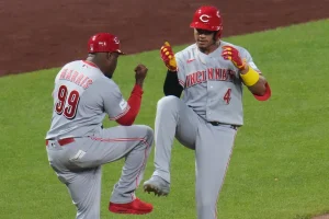 Noelvi Marte decide con HR y los Rojos los Piratas. Otros resultados