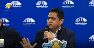 Kelvin Cruz destaca uso multiuso del Arena Banreservas Virgilio Travieso Soto