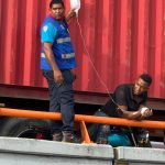 Motorista queda atrapado entre patana y muro en elevado de la Quinto Centenario
