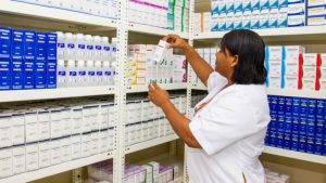 tres-de-cada-diez-quedan-fuera-del-programa-de-medicamentos-de-alto-costo