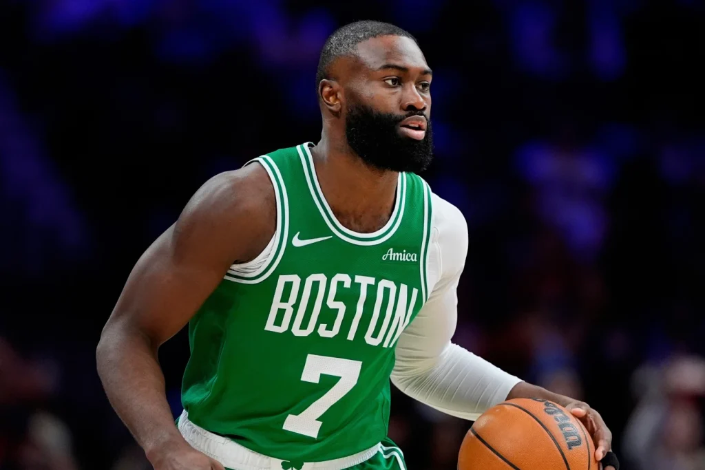 jaylen-brown-todavia-asimila-como-se-convirtio-en-exjugador-de-los-celtics-de-boston-tras-sorpresivo-cambio-con-los-76ers