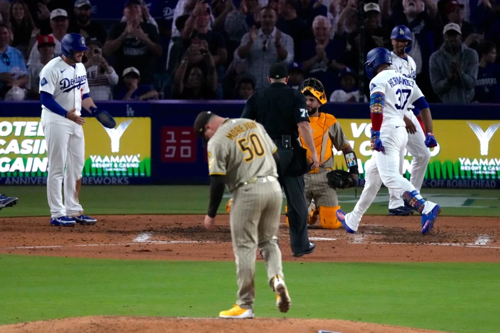 teoscar-hernandez -grand-slam-y-dodgers-vencen-los-padres.-todos-los-resultados 