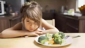 como-lograr-que-los-ninos-coman-mas-verduras:-claves-cientificas-para-cambiar-habitos-desde-la-infancia