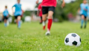 Prevención de lesiones en el fútbol: cómo el entrenamiento de fuerza ayuda a mejorar el rendimiento