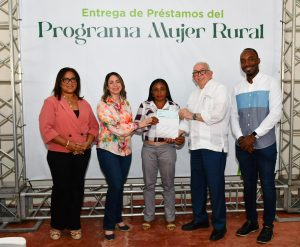 Amplían fondo de créditos para mujeres rurales con proyectos agroindustriales