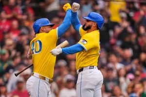 Boston lleva 12 triunfos corridos. Filis, Cubs, Cerveceros y Piratas se imponen el sabado en MLB