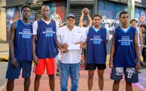 Plaza Valerio conquista torneo juvenil 3×3 organizado por la Alcaldía de Santiago