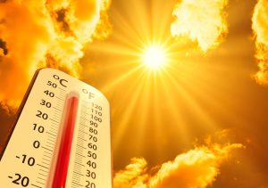 Ambiente caluroso y lluvias aisladas marcarán el fin de semana