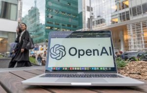 OpenAI admite que una de sus IA ejecutó un hackeo de forma autónoma «sin precedentes» contra una empresa