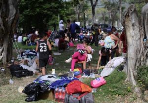 Unas 6,000 personas continúan en las calles tras terremotos en Venezuela, según MSF