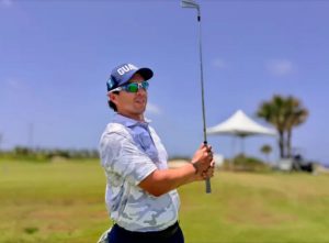 Guatemalteco Toledo lidera ronda 1 del golf