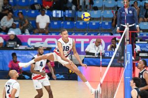 Dominicana supera a Guatemala y mantiene viva la lucha por el quinto puesto en voleibol masculino