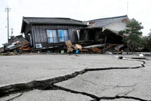 nuevo-terremoto-de-5,8-vuelve-a-sacudir-japon-tras-sismo-que-dejo-18-muertos