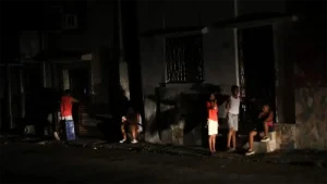 Cuba enfrenta nuevos apagones con afectación de hasta 70 % del sistema eléctrico