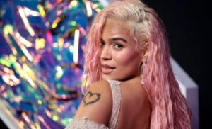 ¿Plagio o coincidencia? Karol G desata debate en redes por una nueva canción que comparan con Aitana