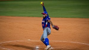 Suriel repite hazaña; tiro juego sin hits ni carreras