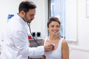 Palpitaciones y latidos irregulares: señales que podrían indicar una arritmia