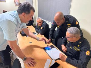 SICPA capacita al CECCOM en herramientas tecnológicas para combatir comercio ilícito de alcohol y cigarrillos