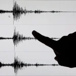 Un terremoto de magnitud 7,7 sacude la costa de Indonesia