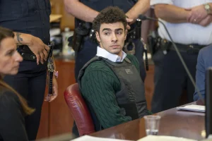 Luigi Mangione se declarará culpable en caso federal por muerte de ejecutivo de Brian Thompson