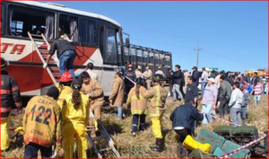 Camión impacta varios vehículos en Paraguay y deja cinco muertos y ocho heridos