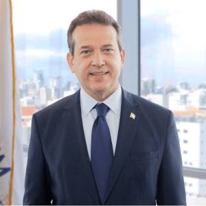 Víctor -Ito- Bisonó es designado como nuevo ministro de Relaciones Exteriores