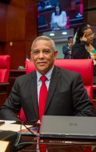 Franklin Romero 10 años en el Congreso con 135 iniciativas y gestión de obras en Duarte