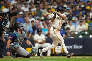 Cerveceros apalean 22-0 a Seattle;De los Santos y Soriano gananen MLB