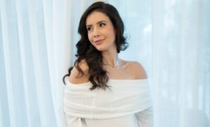Karina Alarcón anuncia que espera su segundo hijo