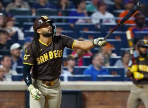 Fernando Tatis Jr. brilla con dos jonrones y una super atrapada en triunfo de los Padres