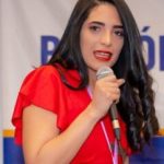 Maryuri Azuaje transforma historias de vida en herramientas de liderazgo femenino