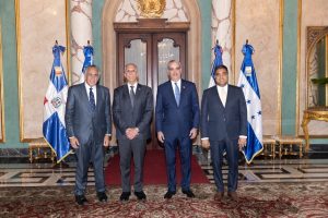 presidente-de-honduras-solicita-asesoria-a-rd-para-preparar-jc-honduras-2029